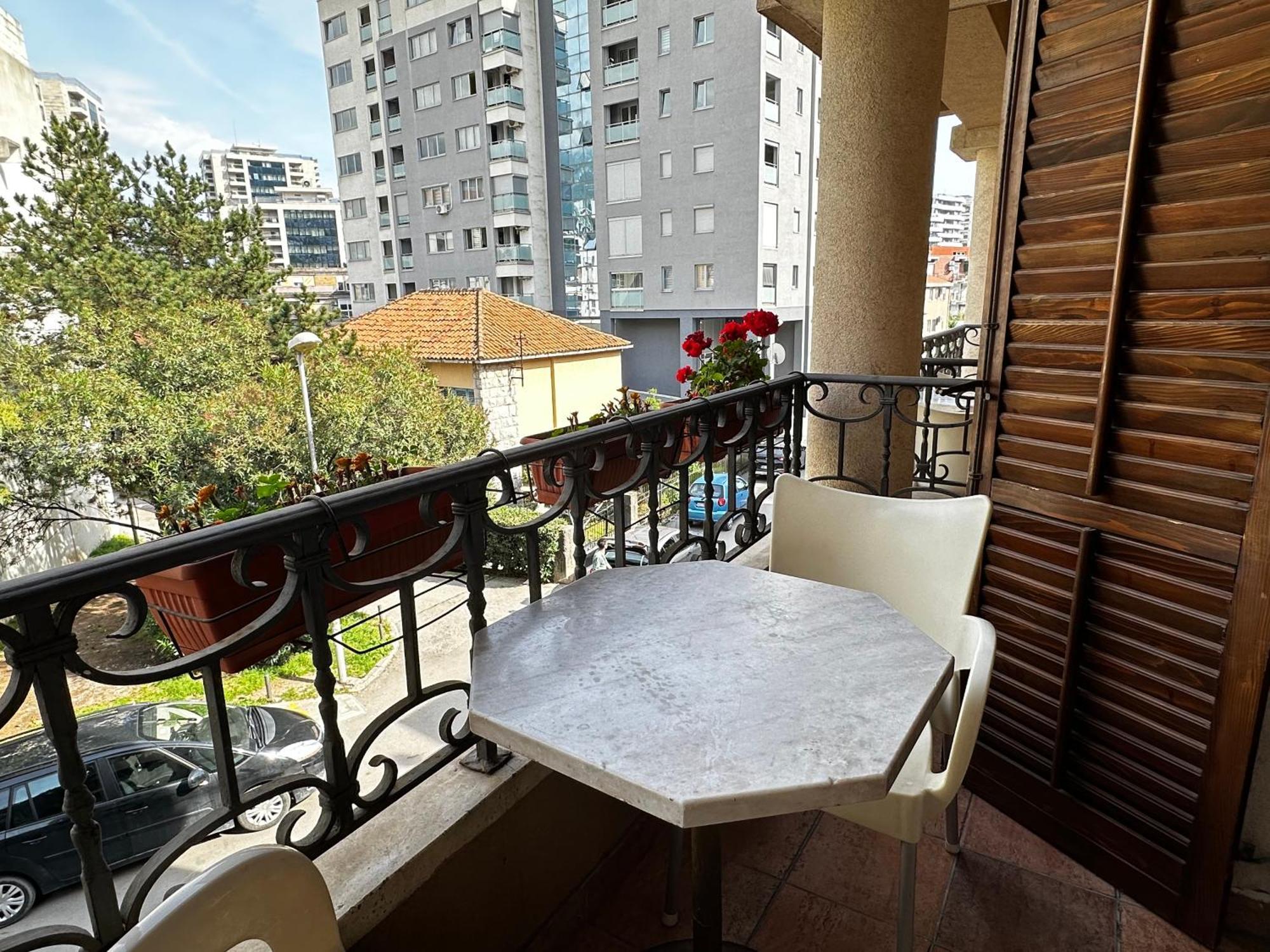 Konukevi Central Hotel-budva 3*