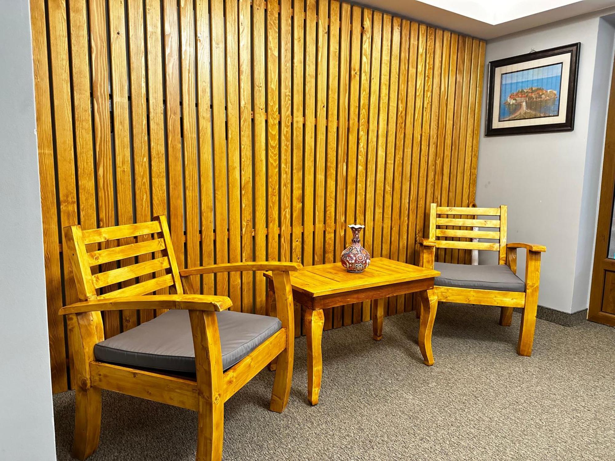 Konukevi Central Hotel-budva 3*