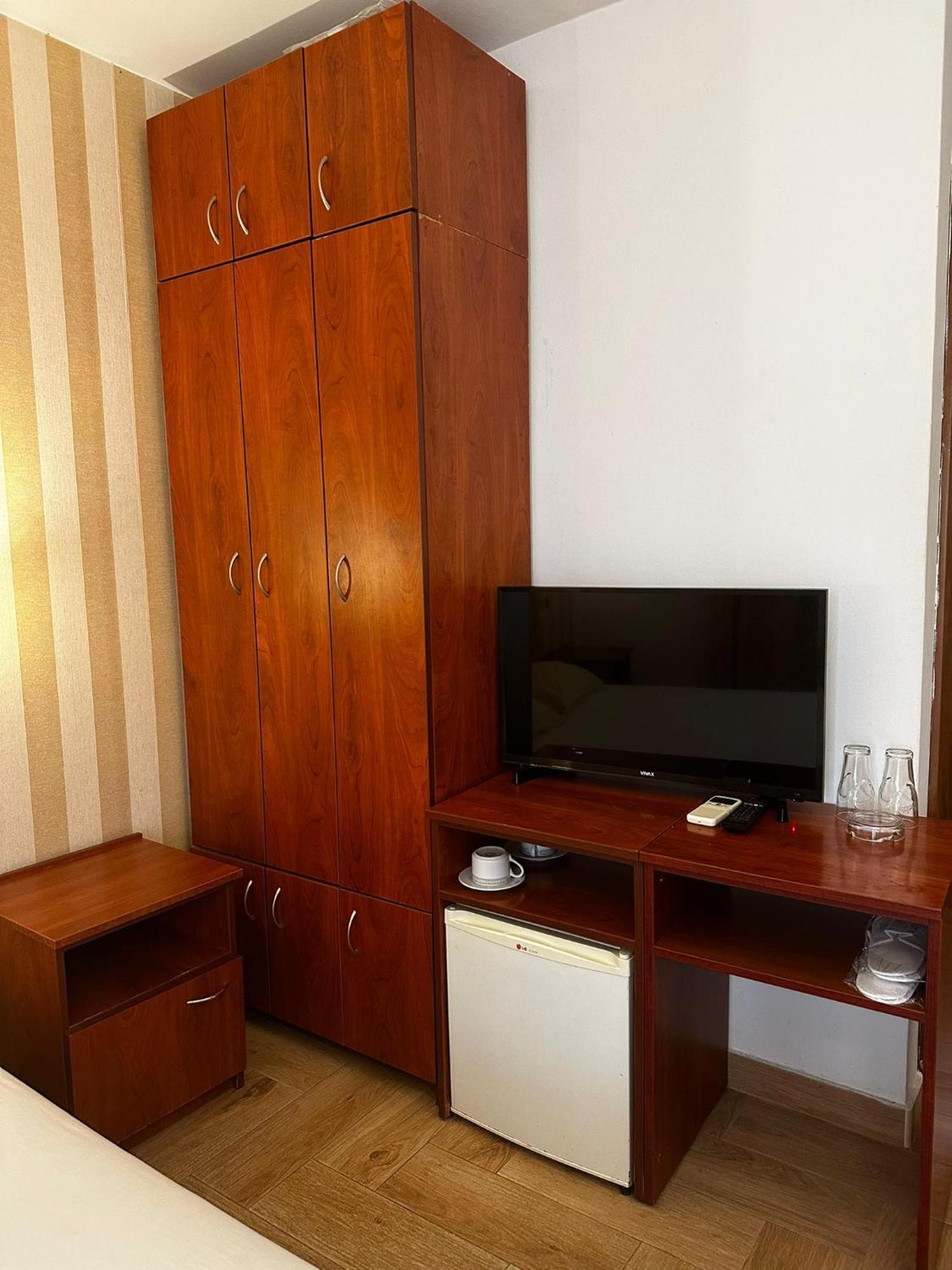 Central Hotel-budva Budva