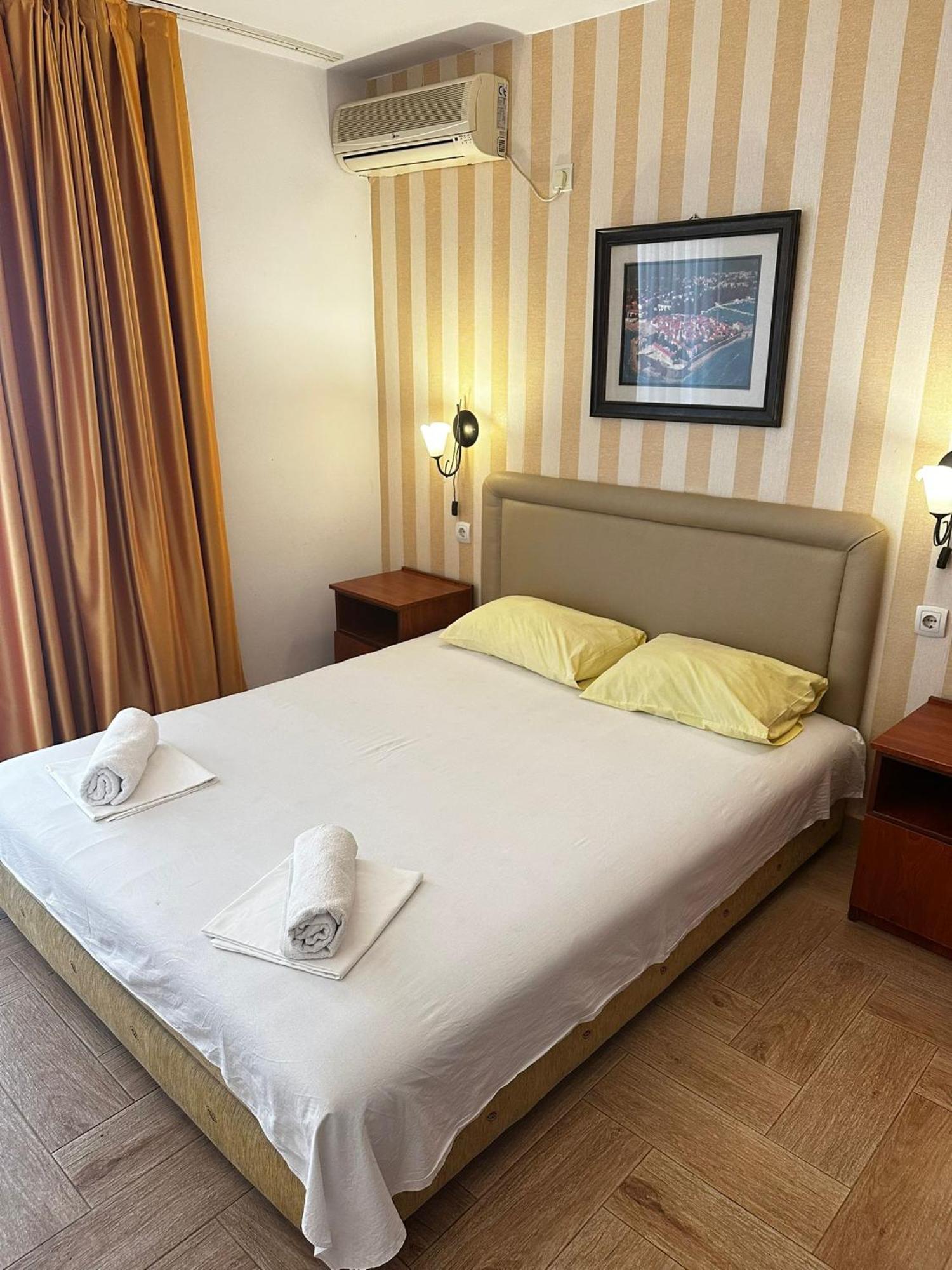 Central Hotel-budva Budva