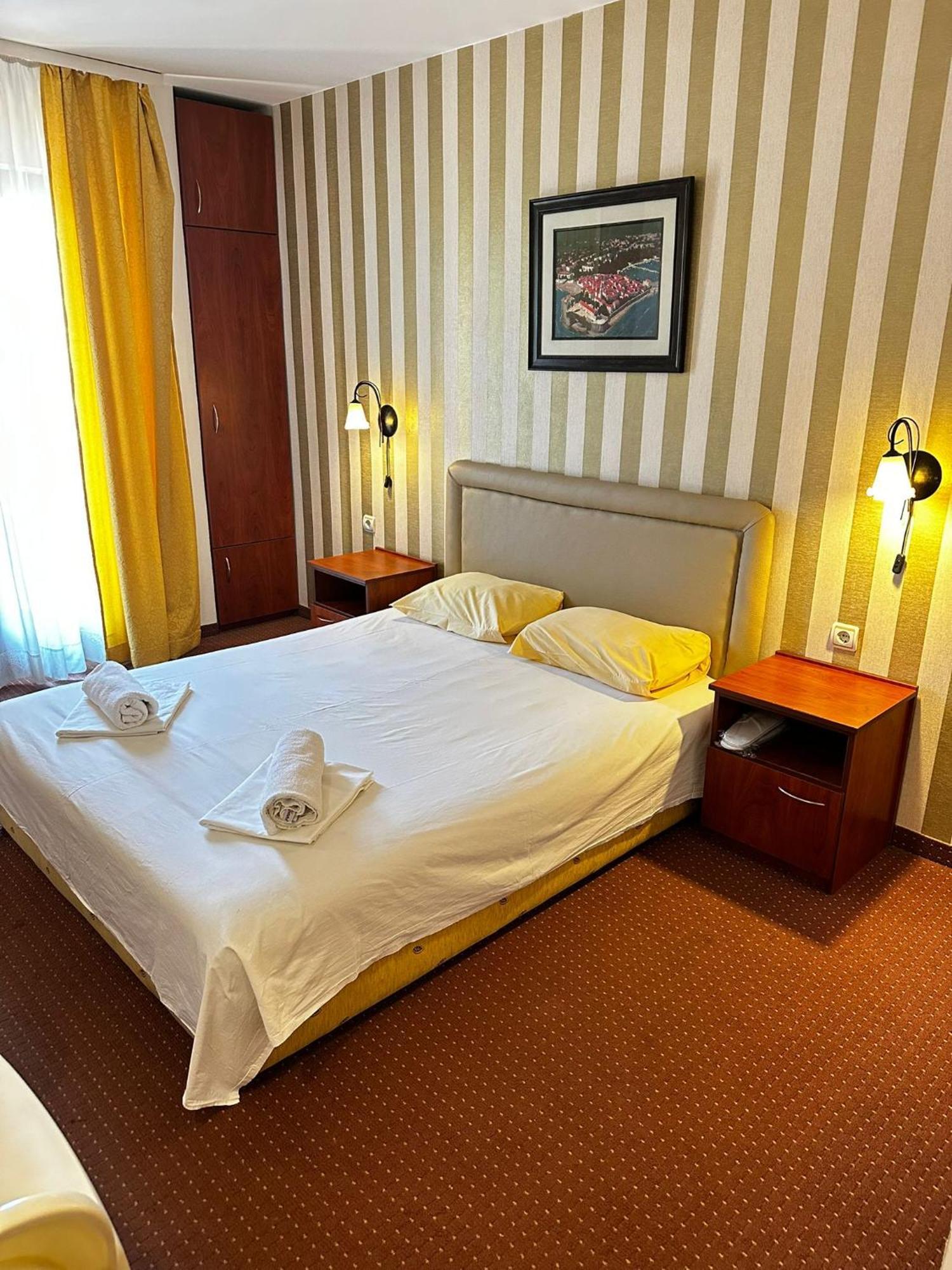 Central Hotel-budva 3* Budva