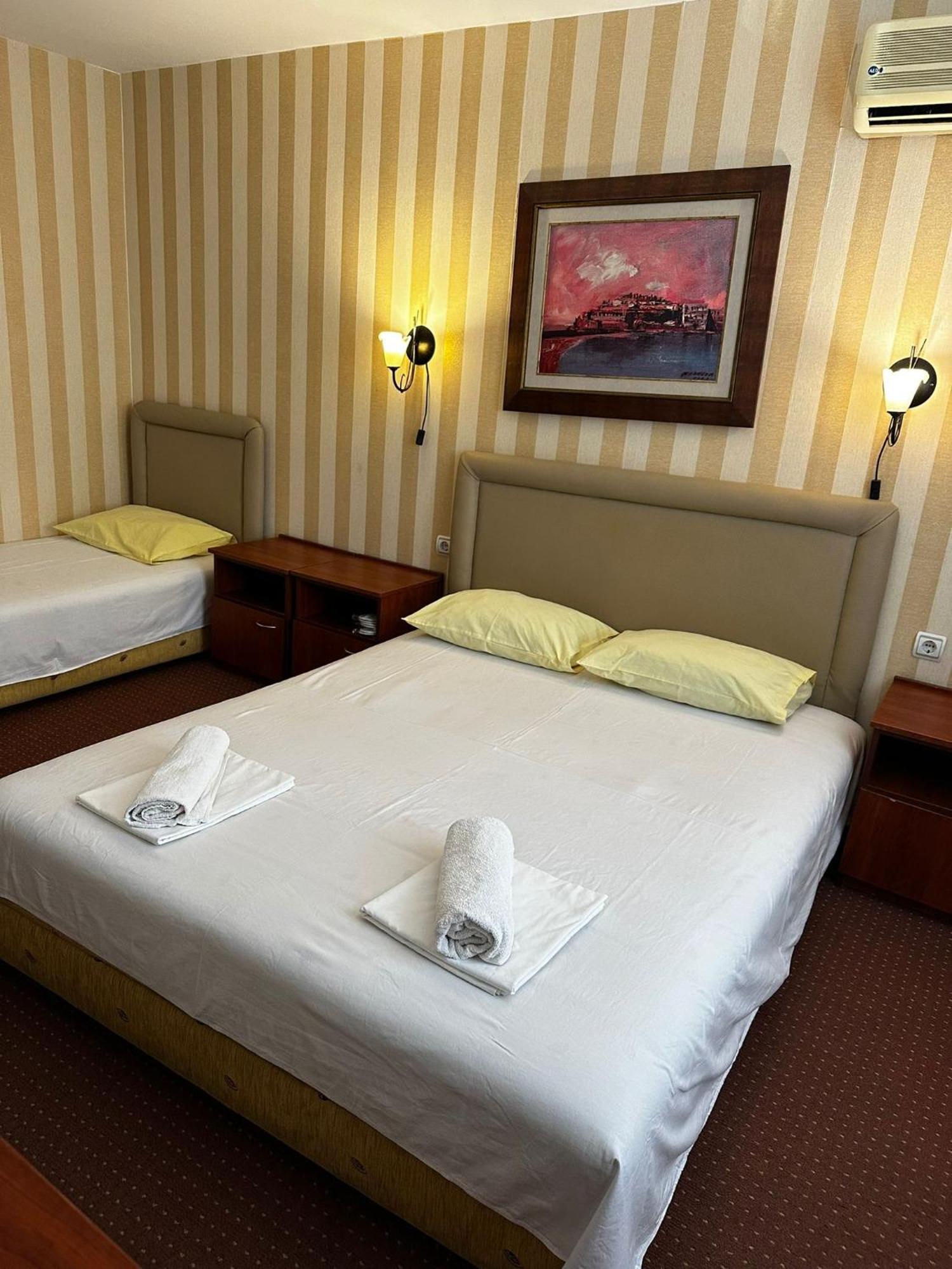 Central Hotel-budva Budva